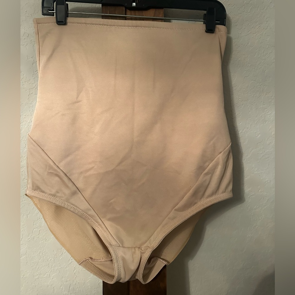 New without tag Cupid Back Magic Extra Firm Shaping Brief, 5X